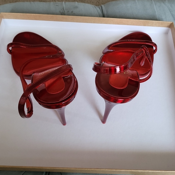 Christian Louboutin Patent Candy Apple Red Stiletto Heels - Picture 4 of 7